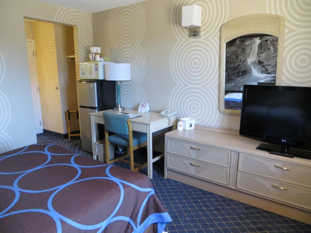 Super 8 By Wyndham Red Deer Quarto foto