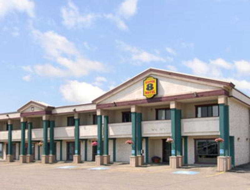 Super 8 By Wyndham Red Deer Exterior foto