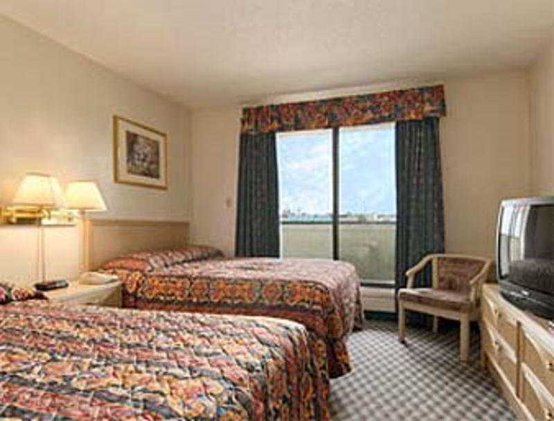 Super 8 By Wyndham Red Deer Exterior foto