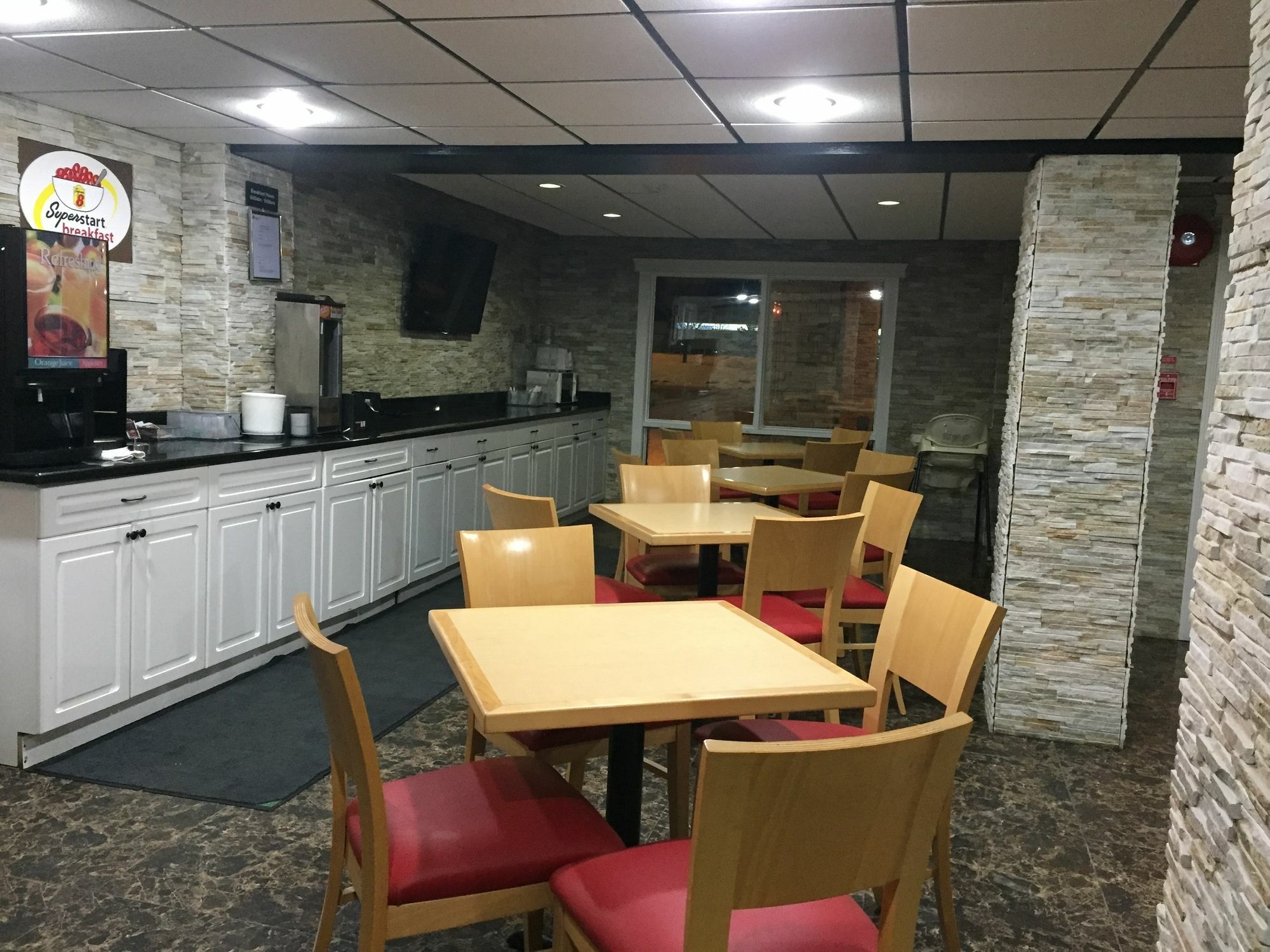 Super 8 By Wyndham Red Deer Exterior foto
