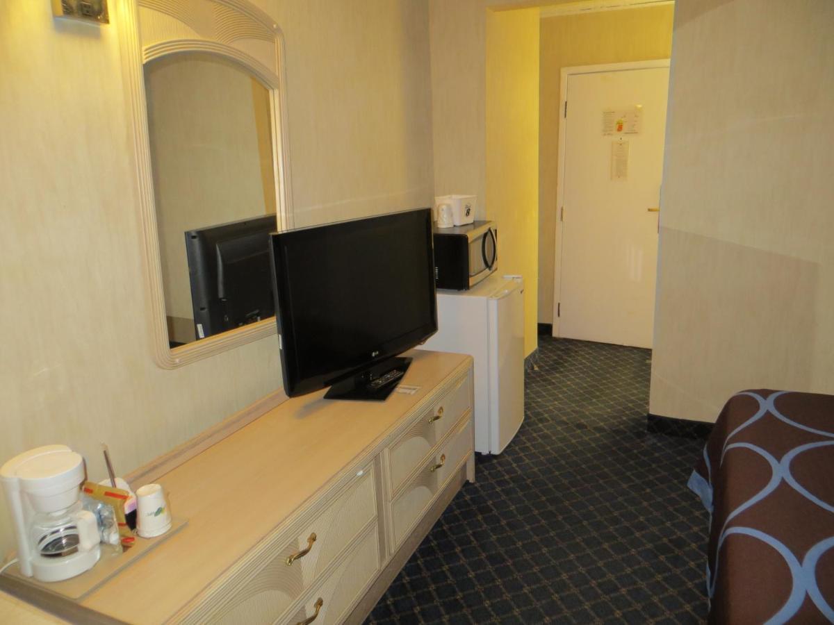 Super 8 By Wyndham Red Deer Quarto foto